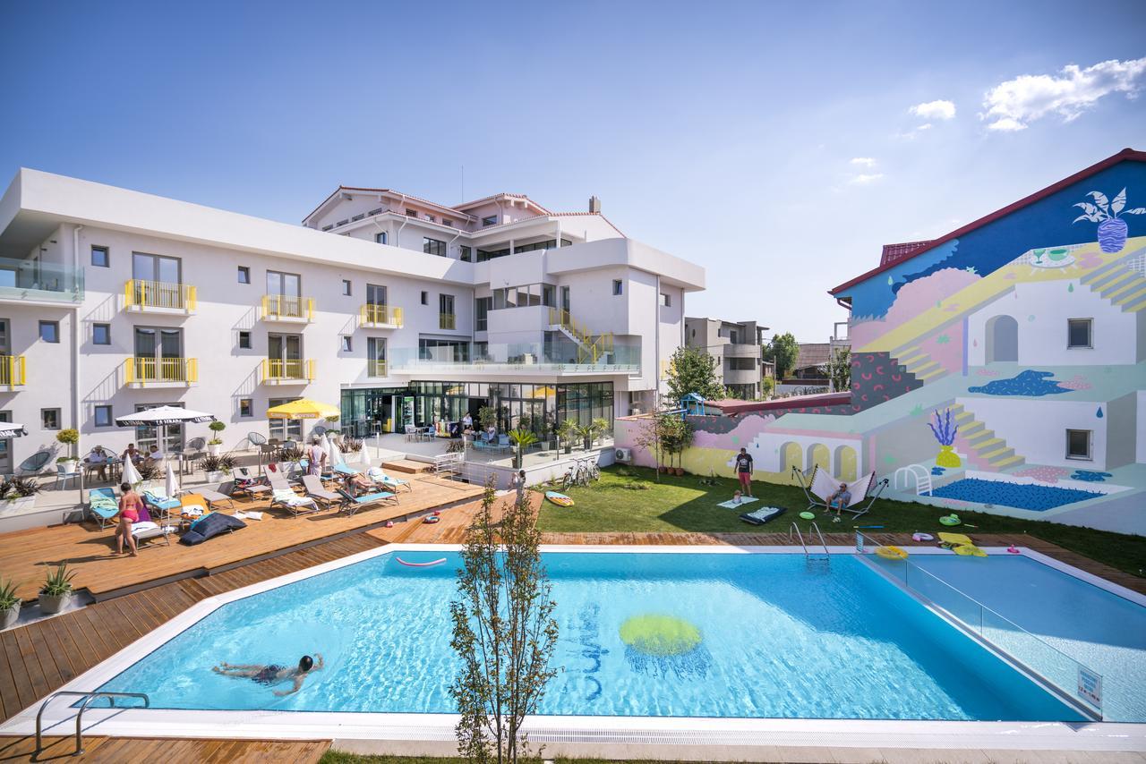 Nayino Resort Hotel Năvodari Exteriör bild